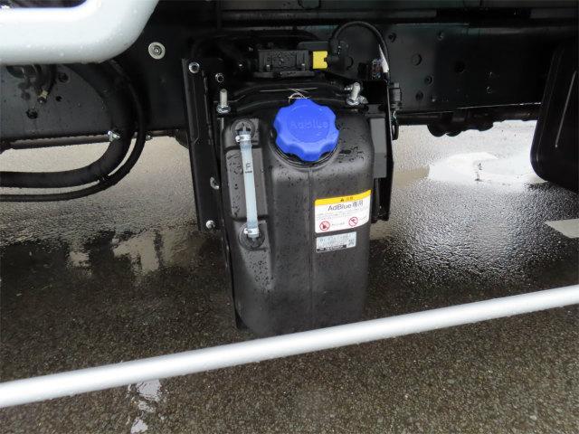 ヒノレンジャー 2.15t 4段ラジコンフックイン 内寸-長551/幅222/高68・タダノ・トランテックス・床板・落フック6対・2.93t吊り・差違いジャッキ・アルミブロック・アオリ3方開・セイコーラック付・240馬力ターボ(66枚目)