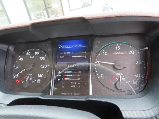 ヒノレンジャー 2.15t 4段ラジコンフックイン 内寸-長531/幅215/高40・ユニック・後方付・2.93t吊り・床板・ML(モーメントリミッター)警報型・ロープ穴3対・セイコーラック付・240馬力ターボ(14枚目)