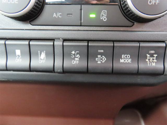 ヒノレンジャー 2.15t 4段ラジコンフックイン 内寸-長531/幅215/高40・ユニック・後方付・2.93t吊り・床板・ML(モーメントリミッター)警報型・ロープ穴3対・セイコーラック付・240馬力ターボ(18枚目)