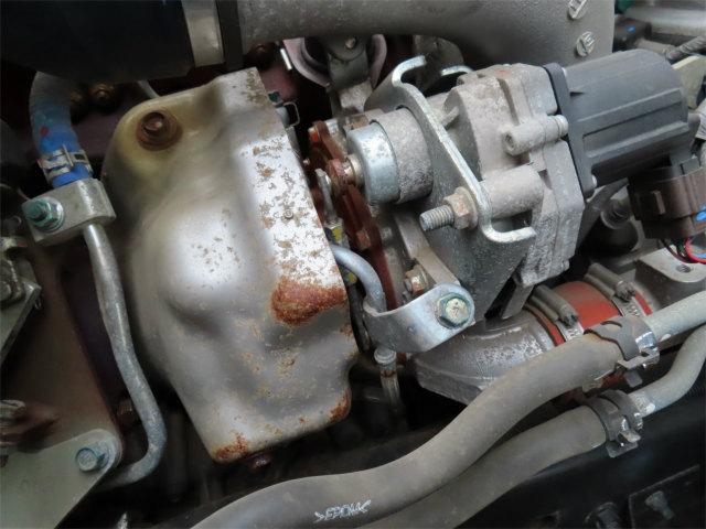 ヒノレンジャー 2.15t 4段ラジコンフックイン 内寸-長531/幅215/高40・ユニック・後方付・2.93t吊り・床板・ML(モーメントリミッター)警報型・ロープ穴3対・セイコーラック付・240馬力ターボ(45枚目)