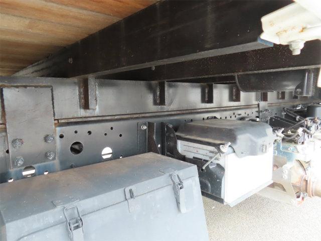 ヒノレンジャー 2.15t 4段ラジコンフックイン 内寸-長531/幅215/高40・ユニック・後方付・2.93t吊り・床板・ML(モーメントリミッター)警報型・ロープ穴3対・セイコーラック付・240馬力ターボ(49枚目)