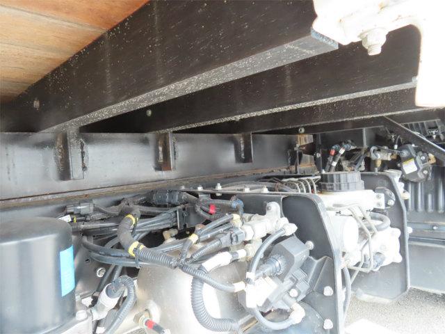 ヒノレンジャー 2.15t 4段ラジコンフックイン 内寸-長531/幅215/高40・ユニック・後方付・2.93t吊り・床板・ML(モーメントリミッター)警報型・ロープ穴3対・セイコーラック付・240馬力ターボ(50枚目)