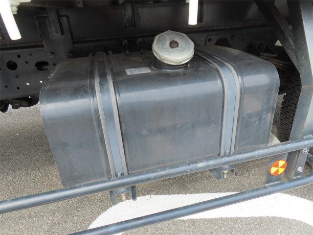 ヒノレンジャー 2.15t 4段ラジコンフックイン 内寸-長531/幅215/高40・ユニック・後方付・2.93t吊り・床板・ML(モーメントリミッター)警報型・ロープ穴3対・セイコーラック付・240馬力ターボ(56枚目)