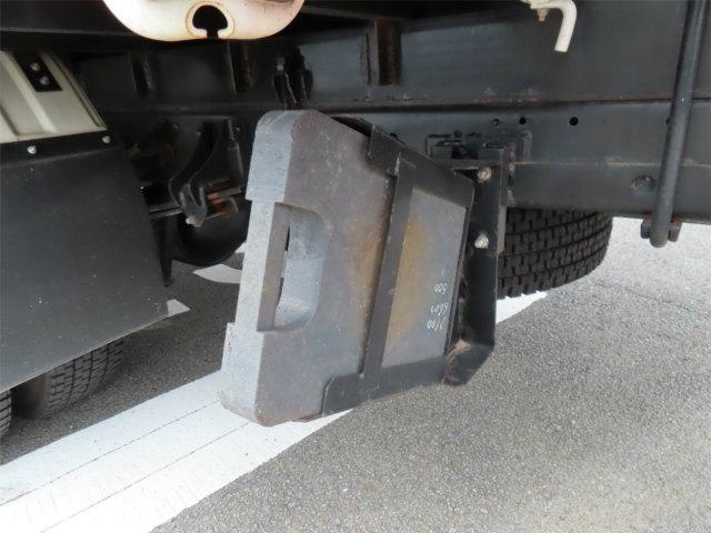 ヒノレンジャー 2.15t 4段ラジコンフックイン 内寸-長531/幅215/高40・ユニック・後方付・2.93t吊り・床板・ML(モーメントリミッター)警報型・ロープ穴3対・セイコーラック付・240馬力ターボ(58枚目)