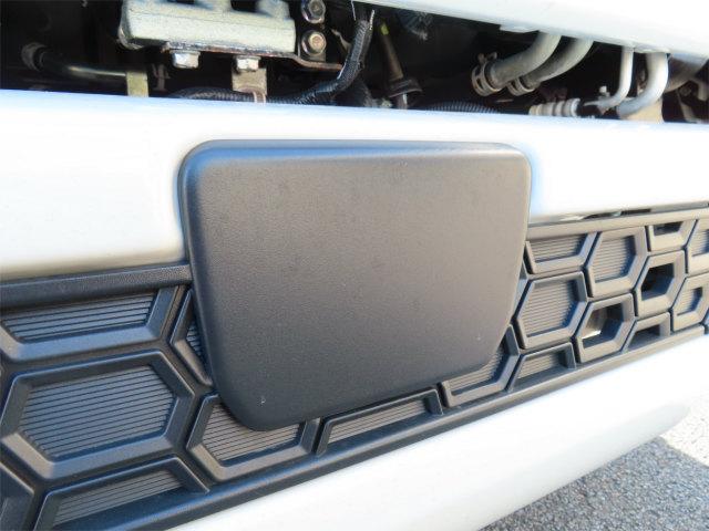 キャンター 3.35t ワイドロング 4段ラジコンフックイン 内寸-長370/幅207/高37・タダノ・2.93t吊り・床板・ML(モーメントリミッター)警報型・差違いジャッキ・アオリ3方開・セイコーラック付・液晶メーター・150馬力ターボ(10枚目)