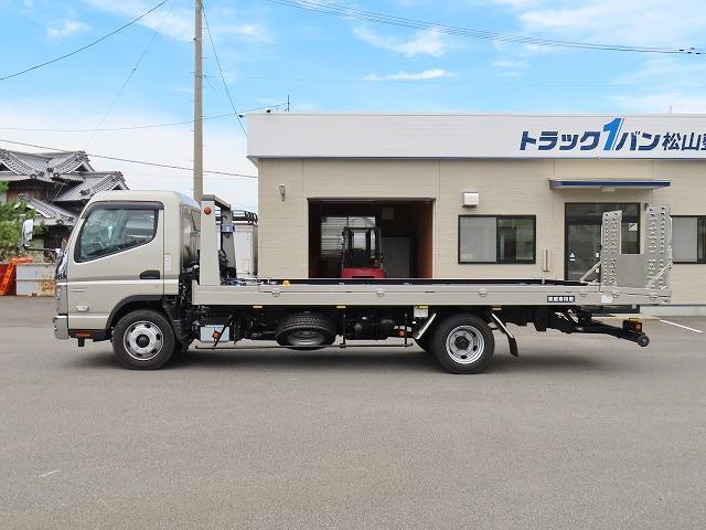 キャンター ３ｔ　ワイド超ロング　セルフローダー　内寸－長５７０／幅２０８／高８・極東・床縞鉄・内フック７対・ラジコン・ウインチ・フラトップ・オートマ車・１７５馬力ターボ（3枚目）