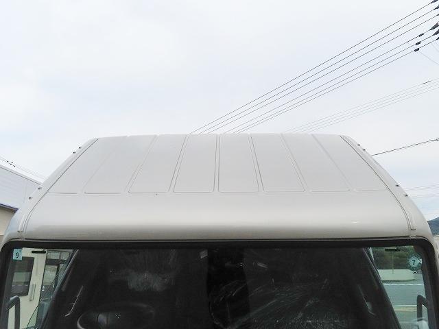 キャンター ３ｔ　ワイド超ロング　セルフローダー　内寸－長５７０／幅２０８／高８・極東・床縞鉄・内フック７対・ラジコン・ウインチ・フラトップ・オートマ車・１７５馬力ターボ（6枚目）