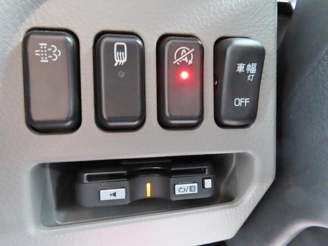 キャンター ３ｔ　ワイド超ロング　セルフローダー　内寸－長５７０／幅２０８／高８・極東・床縞鉄・内フック７対・ラジコン・ウインチ・フラトップ・オートマ車・１７５馬力ターボ（18枚目）