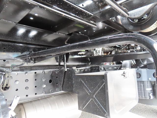 キャンター ３ｔ　ワイド超ロング　セルフローダー　内寸－長５７０／幅２０８／高８・極東・床縞鉄・内フック７対・ラジコン・ウインチ・フラトップ・オートマ車・１７５馬力ターボ（58枚目）