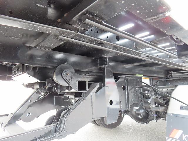 キャンター ３ｔ　ワイド超ロング　セルフローダー　内寸－長５７０／幅２０８／高８・極東・床縞鉄・内フック７対・ラジコン・ウインチ・フラトップ・オートマ車・１７５馬力ターボ（61枚目）