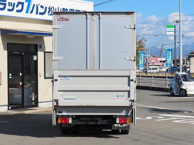 エルフトラック ２ｔ　１０尺　ドライバン　パワーゲート　内寸－長３２２／幅１７８／高２０３・新明和・床板・ラッシング２段・リア観音開・垂直パワーゲート・昇降能力６００ｋｇ・門口－幅１７６／高１９８・オートマ車・１５０馬力ターボ（7枚目）