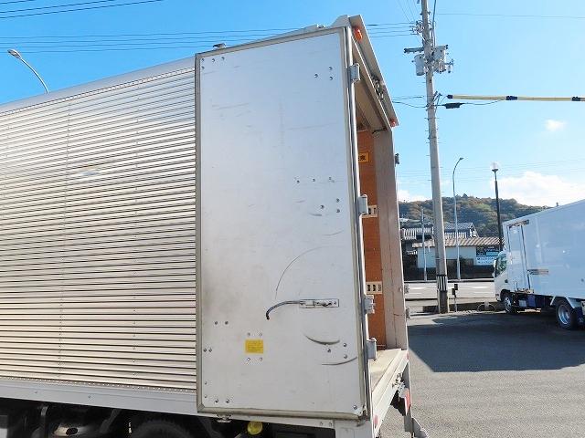 エルフトラック ２ｔ　１０尺　ドライバン　パワーゲート　内寸－長３２２／幅１７８／高２０３・新明和・床板・ラッシング２段・リア観音開・垂直パワーゲート・昇降能力６００ｋｇ・門口－幅１７６／高１９８・オートマ車・１５０馬力ターボ（34枚目）