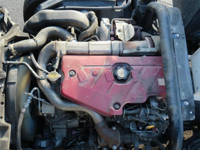 デュトロ ２．５５ｔ　プレスパッカー　モリタ・４．３立米・排出押出し式・連続スイッチ・汚水タンク・１５０馬力ターボ（5枚目）