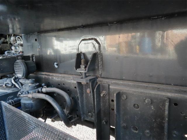 デュトロ ２．５５ｔ　プレスパッカー　モリタ・４．３立米・排出押出し式・連続スイッチ・汚水タンク・１５０馬力ターボ（6枚目）