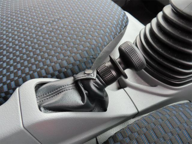 デュトロ 3t ロング 4段ラジコンフックイン 内寸-長361/幅178/高37・ユニック・床板・2.93t吊り・ML(モーメントリミッター)警報型・差違いジャッキ・アオリ3方開・セイコーラック付・150馬力ターボ(22枚目)