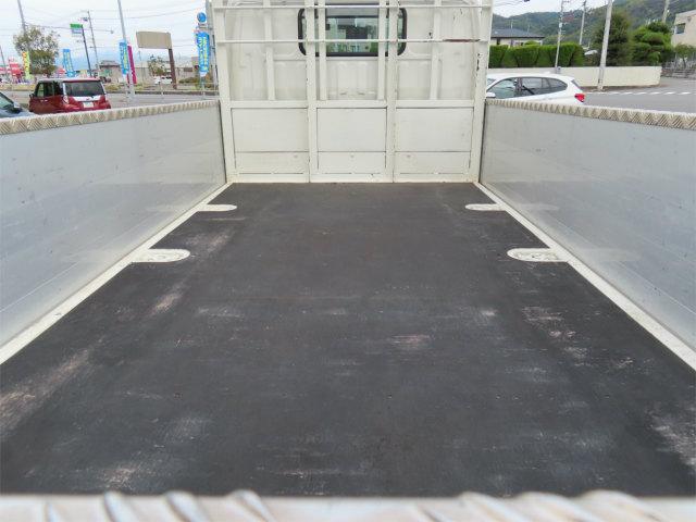 デュトロ ２ｔ　全低床　１０尺　アルミブロック　内寸－長３０９／幅１６０／高５０・床板・内フック３対・アオリ３方開・４ナンバー・１５０馬力ターボ（4枚目）