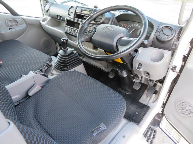 デュトロ ２ｔ　全低床　１０尺　アルミブロック　内寸－長３０９／幅１６０／高５０・床板・内フック３対・アオリ３方開・４ナンバー・１５０馬力ターボ（10枚目）