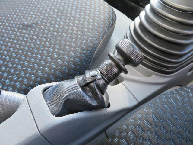 デュトロ ２ｔ　全低床　１０尺　アルミブロック　内寸－長３０９／幅１６０／高５０・床板・内フック３対・アオリ３方開・４ナンバー・１５０馬力ターボ（21枚目）