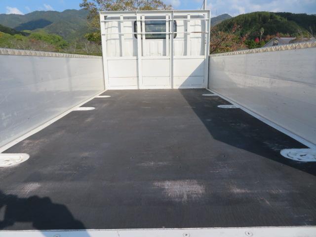 デュトロ ２ｔ　全低床　１０尺　アルミブロック　内寸－長３０９／幅１６０／高５０・床板・内フック３対・アオリ３方開・４ナンバー・１５０馬力ターボ（32枚目）