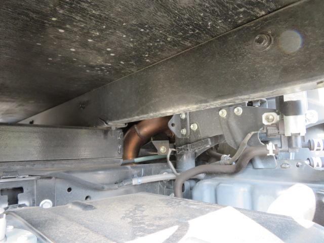 デュトロ ２ｔ　全低床　１０尺　アルミブロック　内寸－長３０９／幅１６０／高５０・床板・内フック３対・アオリ３方開・４ナンバー・１５０馬力ターボ（52枚目）