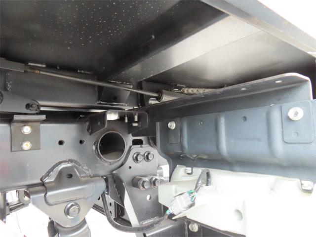 デュトロ 3t 高床 強化ダンプ 内寸-長307/幅159/高36・新明和・アオリ3方開・手動コボレーン・4ナンバー・150馬力ターボ(46枚目)