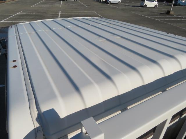 エルフトラック ２．７５ｔ　ワイドロング　Ｗキャブ　床鉄・アオリ３方開・オートマ車・７人乗り・１５０馬力ターボ（8枚目）