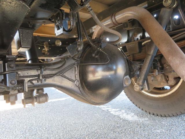 エルフトラック ２．７５ｔ　ワイドロング　Ｗキャブ　床鉄・アオリ３方開・オートマ車・７人乗り・１５０馬力ターボ（42枚目）