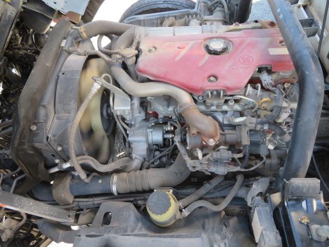 ダイナトラック ２．９５ｔ　ワイド超々ロング　５段ラジコンフックイン　内寸－長４８５／幅２１０／高３８・ユニック・床縞鉄・内フック２対・２．９３ｔ吊り・差違いジャッキ・アオリ３方開・セイコーラック付・１８０馬力ターボ（43枚目）