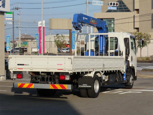 フォワード 2.5t 4段ラジコンフックイン 内寸-長550/幅215/高40・タダノ・床板・内フック4対・2.93t吊り・ML(モーメントリミッター)警報型・アオリ3方開・セイコーラック付・210馬力ターボ(2枚目)