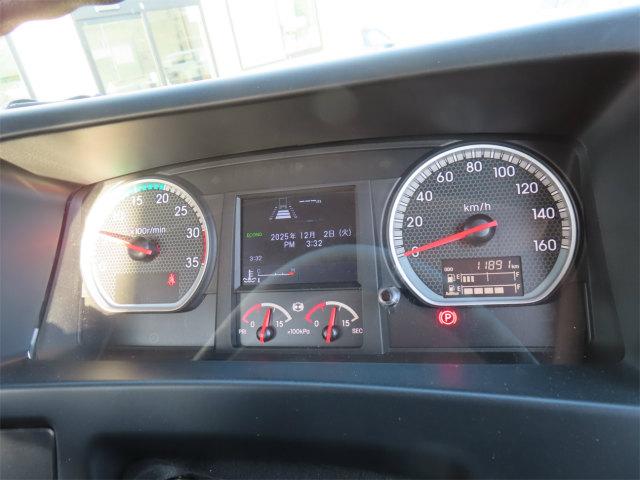 フォワード 2.5t 4段ラジコンフックイン 内寸-長550/幅215/高40・タダノ・床板・内フック4対・2.93t吊り・ML(モーメントリミッター)警報型・アオリ3方開・セイコーラック付・210馬力ターボ(14枚目)