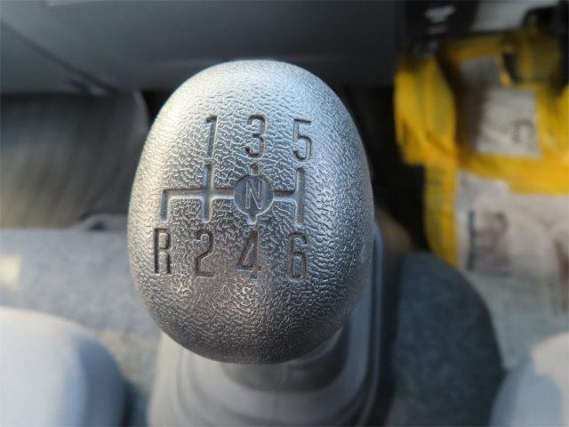 フォワード 2.5t 4段ラジコンフックイン 内寸-長550/幅215/高40・タダノ・床板・内フック4対・2.93t吊り・ML(モーメントリミッター)警報型・アオリ3方開・セイコーラック付・210馬力ターボ(22枚目)