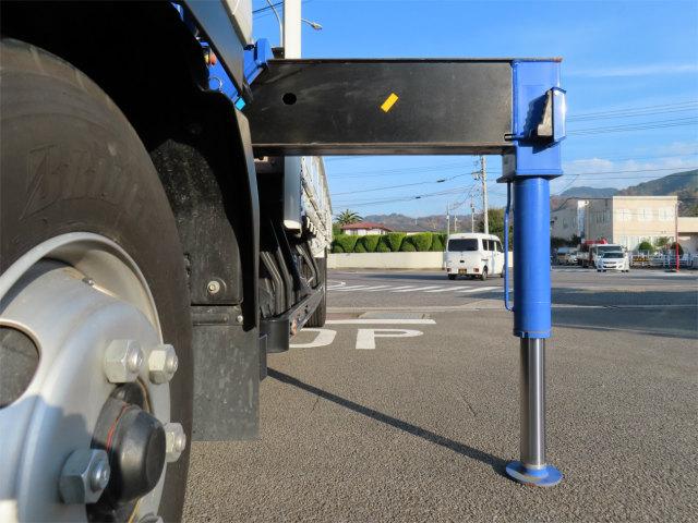 フォワード 2.5t 4段ラジコンフックイン 内寸-長550/幅215/高40・タダノ・床板・内フック4対・2.93t吊り・ML(モーメントリミッター)警報型・アオリ3方開・セイコーラック付・210馬力ターボ(40枚目)