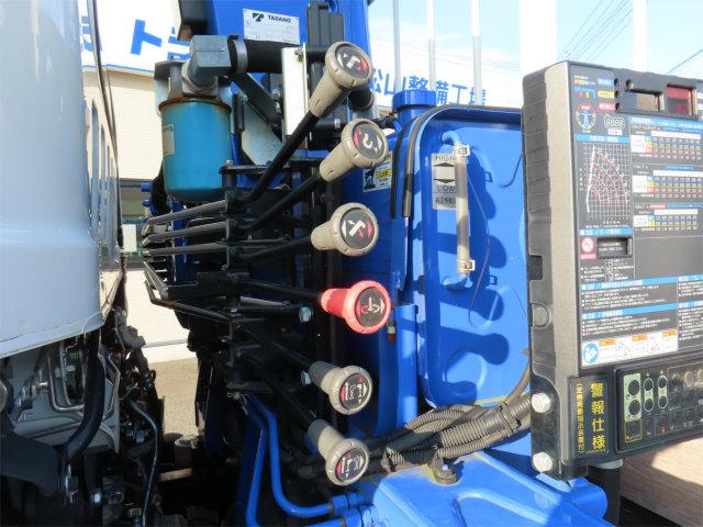 フォワード 2.5t 4段ラジコンフックイン 内寸-長550/幅215/高40・タダノ・床板・内フック4対・2.93t吊り・ML(モーメントリミッター)警報型・アオリ3方開・セイコーラック付・210馬力ターボ(41枚目)