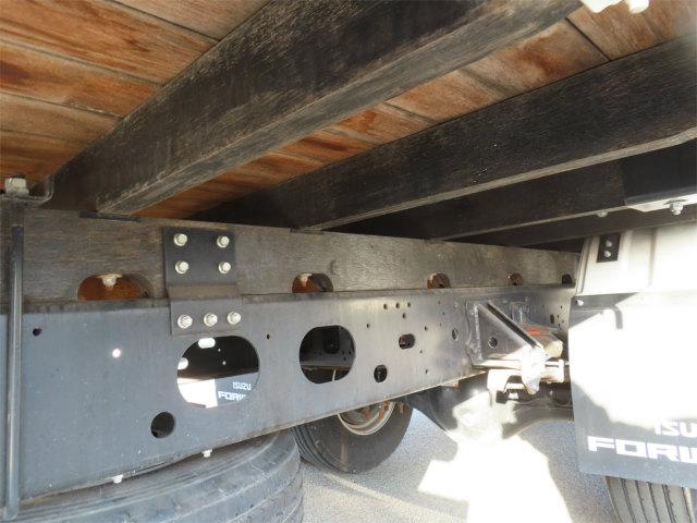 フォワード 2.5t 4段ラジコンフックイン 内寸-長550/幅215/高40・タダノ・床板・内フック4対・2.93t吊り・ML(モーメントリミッター)警報型・アオリ3方開・セイコーラック付・210馬力ターボ(50枚目)