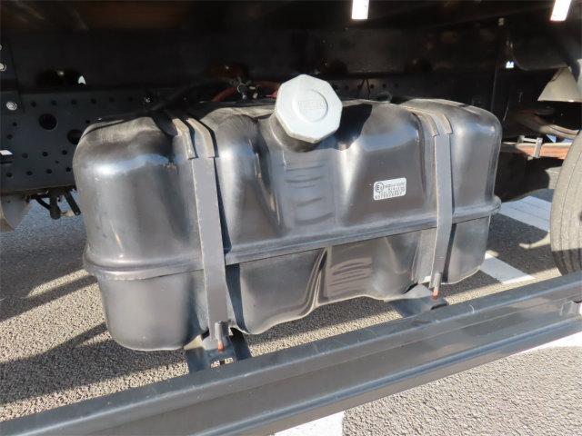 フォワード 2.5t 4段ラジコンフックイン 内寸-長550/幅215/高40・タダノ・床板・内フック4対・2.93t吊り・ML(モーメントリミッター)警報型・アオリ3方開・セイコーラック付・210馬力ターボ(60枚目)