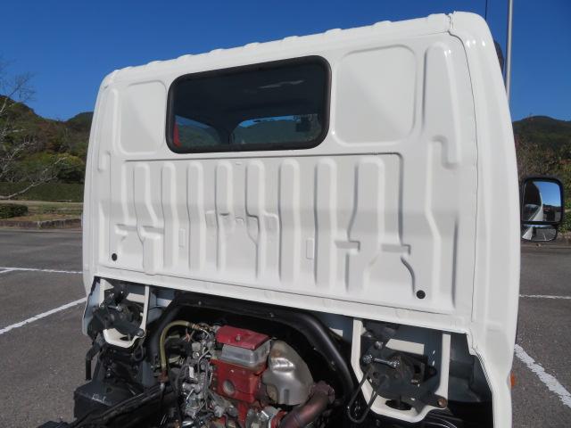 デュトロ 2t 全低床 10尺シャーシ 4ナンバー・150馬力ターボ(8枚目)