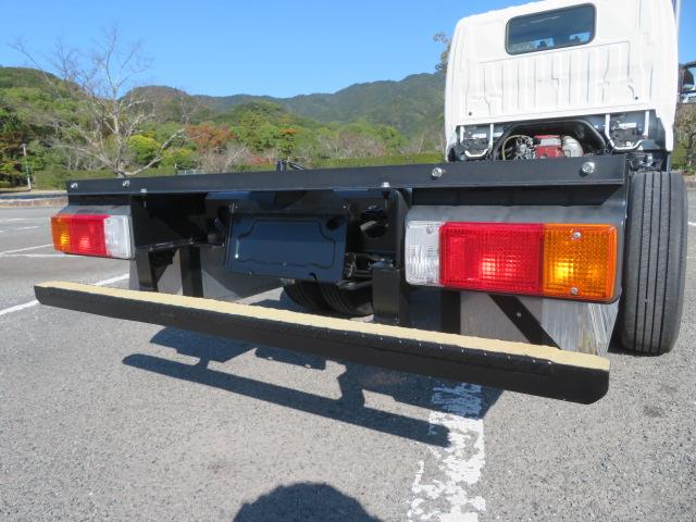 デュトロ 2t 全低床 10尺シャーシ 4ナンバー・150馬力ターボ(36枚目)