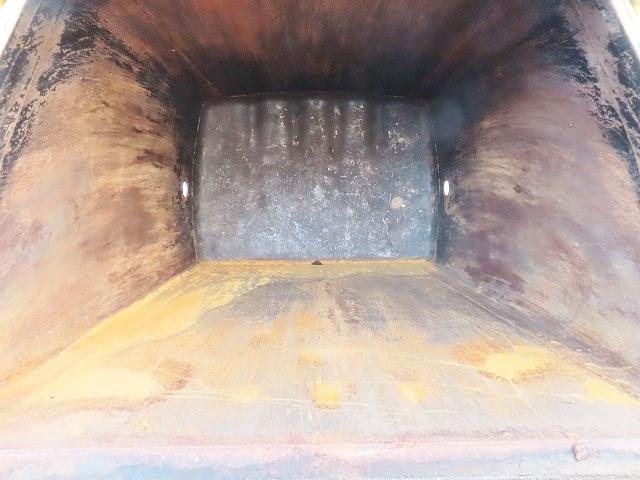 エルフトラック ３ｔ　巻込みパッカー　モリタ・５．２立米・排出ダンプ式・連続スイッチ・汚水タンク・１５０馬力ターボ（4枚目）