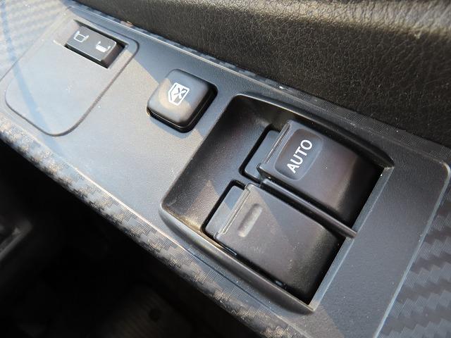 ヒノレンジャー ２．１５ｔ　４段ラジコンフックイン　内寸－長５３０／幅２１６／高３９・ユニック・後方付・床板・２．９３ｔ吊り・ＭＬ（モーメントリミッター）警報型・アオリ３方開・ロープ穴３対・セイコーラック付・２４０馬力ターボ（18枚目）