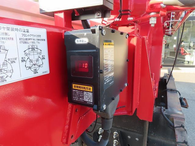 ヒノレンジャー ２．１５ｔ　４段ラジコンフックイン　内寸－長５３０／幅２１６／高３９・ユニック・後方付・床板・２．９３ｔ吊り・ＭＬ（モーメントリミッター）警報型・アオリ３方開・ロープ穴３対・セイコーラック付・２４０馬力ターボ（40枚目）