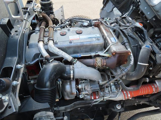 ヒノレンジャー ２．１５ｔ　４段ラジコンフックイン　内寸－長５３０／幅２１６／高３９・ユニック・後方付・床板・２．９３ｔ吊り・ＭＬ（モーメントリミッター）警報型・アオリ３方開・ロープ穴３対・セイコーラック付・２４０馬力ターボ（43枚目）