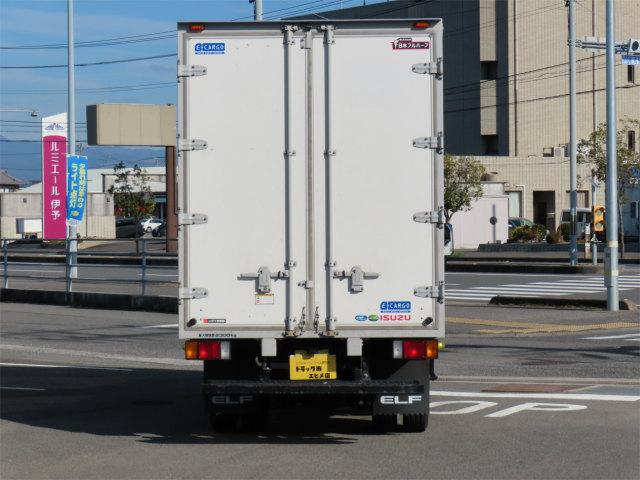 エルフトラック ２ｔ　１０尺ドライバン　内寸－長３１４／幅１７７／高２１１・日本フルハーフ・床板・ラッシング２段・リア観音開・門口－幅１７７／高２０８・オートマ車・１５０馬力ターボ（6枚目）