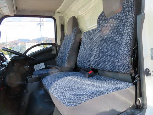 エルフトラック ２ｔ　１０尺ドライバン　内寸－長３１４／幅１７７／高２１１・日本フルハーフ・床板・ラッシング２段・リア観音開・門口－幅１７７／高２０８・オートマ車・１５０馬力ターボ（10枚目）