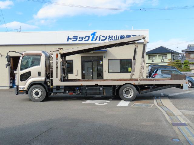 フォワード ６．８ｔ　増トン　２台積キャリアカー　内寸－長６２０／幅２１３・日新工業・床縞鉄・内フック２対・ラジコン・ウインチ・自動歩み・リアエアサス・２４０馬力ターボ（3枚目）