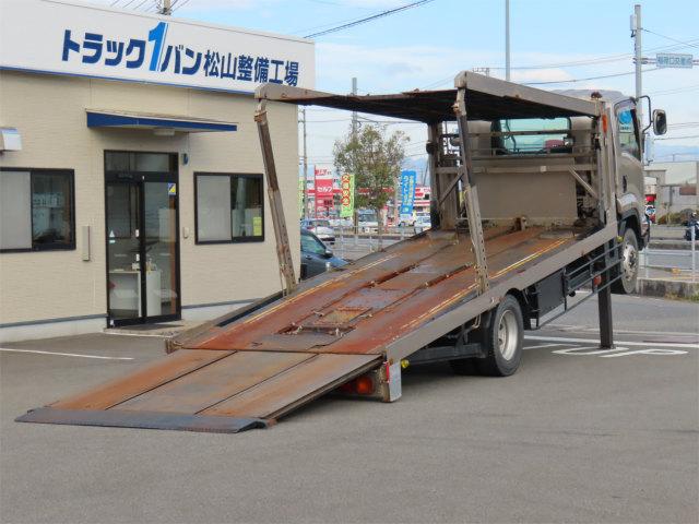 フォワード ６．８ｔ　増トン　２台積キャリアカー　内寸－長６２０／幅２１３・日新工業・床縞鉄・内フック２対・ラジコン・ウインチ・自動歩み・リアエアサス・２４０馬力ターボ（10枚目）