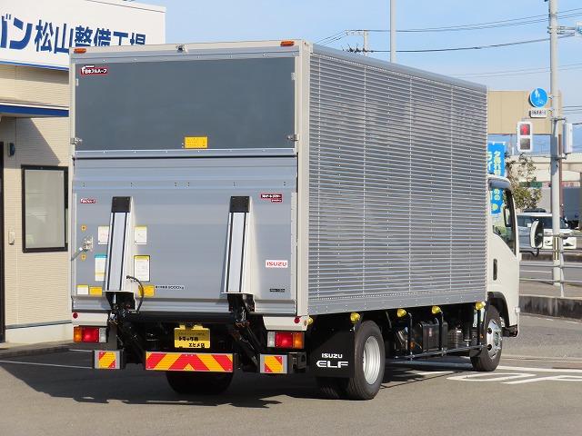 エルフトラック ３ｔ　ワイド超ロング　ドライバンパワーゲート　内寸－長５０６／幅２０８／高２１７・日本フルハーフ・床板・ラッシング２段・パワーゲート扉・跳ね上げパワーゲート・昇降能力１０００Ｋｇ・門口－幅２０５／高２１０・１５０馬力ターボ（2枚目）