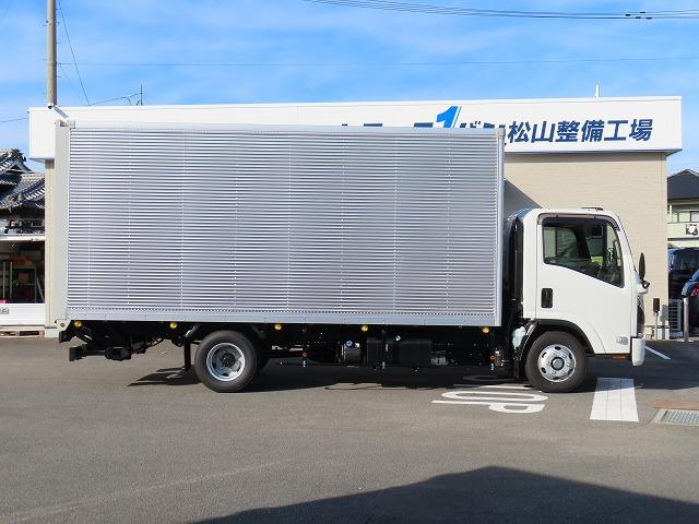 エルフトラック ３ｔ　ワイド超ロング　ドライバンパワーゲート　内寸－長５０６／幅２０８／高２１７・日本フルハーフ・床板・ラッシング２段・パワーゲート扉・跳ね上げパワーゲート・昇降能力１０００Ｋｇ・門口－幅２０５／高２１０・１５０馬力ターボ（4枚目）