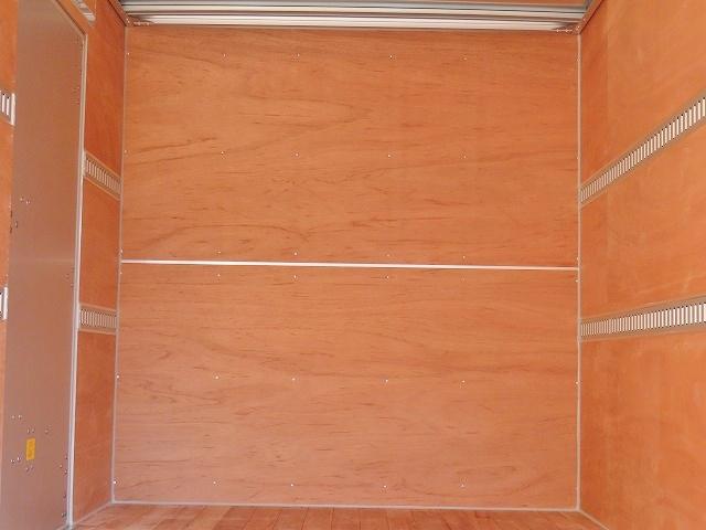 エルフトラック ３ｔ　ワイド超ロング　ドライバンパワーゲート　内寸－長５０６／幅２０８／高２１７・日本フルハーフ・床板・ラッシング２段・パワーゲート扉・跳ね上げパワーゲート・昇降能力１０００Ｋｇ・門口－幅２０５／高２１０・１５０馬力ターボ（32枚目）