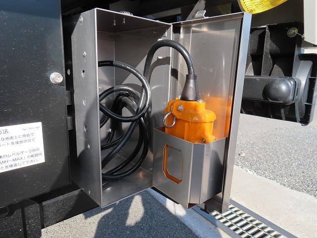 エルフトラック ３ｔ　ワイド超ロング　ドライバンパワーゲート　内寸－長５０６／幅２０８／高２１７・日本フルハーフ・床板・ラッシング２段・パワーゲート扉・跳ね上げパワーゲート・昇降能力１０００Ｋｇ・門口－幅２０５／高２１０・１５０馬力ターボ（47枚目）