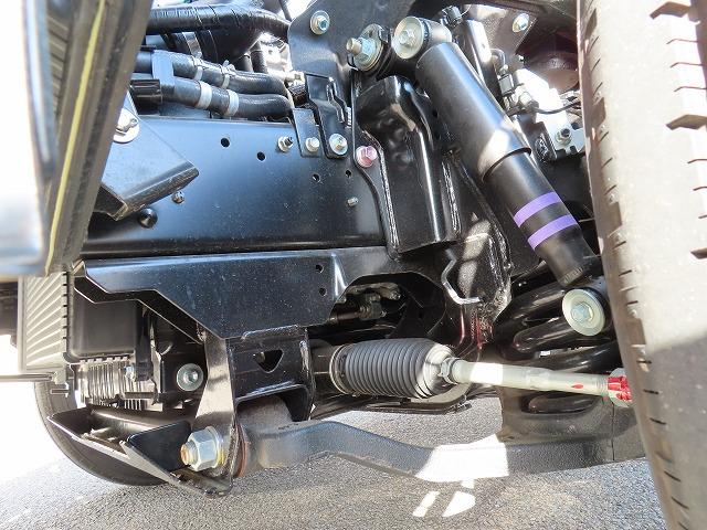 エルフトラック ３ｔ　ワイド超ロング　ドライバンパワーゲート　内寸－長５０６／幅２０８／高２１７・日本フルハーフ・床板・ラッシング２段・パワーゲート扉・跳ね上げパワーゲート・昇降能力１０００Ｋｇ・門口－幅２０５／高２１０・１５０馬力ターボ（63枚目）